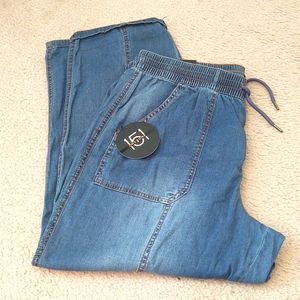 Women's apparel 👖🌄